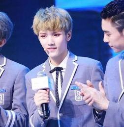 男团前女友爆料亲密视频,亲密瞬间引发热议  第2张